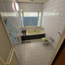 浴室リフォーム現場リポート①　～広すぎて寒すぎるお風呂～